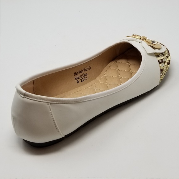 Women Ballet Bow Buckle Croco Flats, B-2293, White - Picture 3 of 6